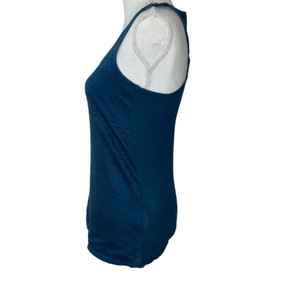 AMISU Turquoise sleeveless LACE top U-neck Racer Back - Picture 4 of 8